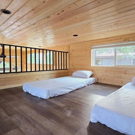 Cabins With A Mountain View 5A 윌리엄스 외부 사진