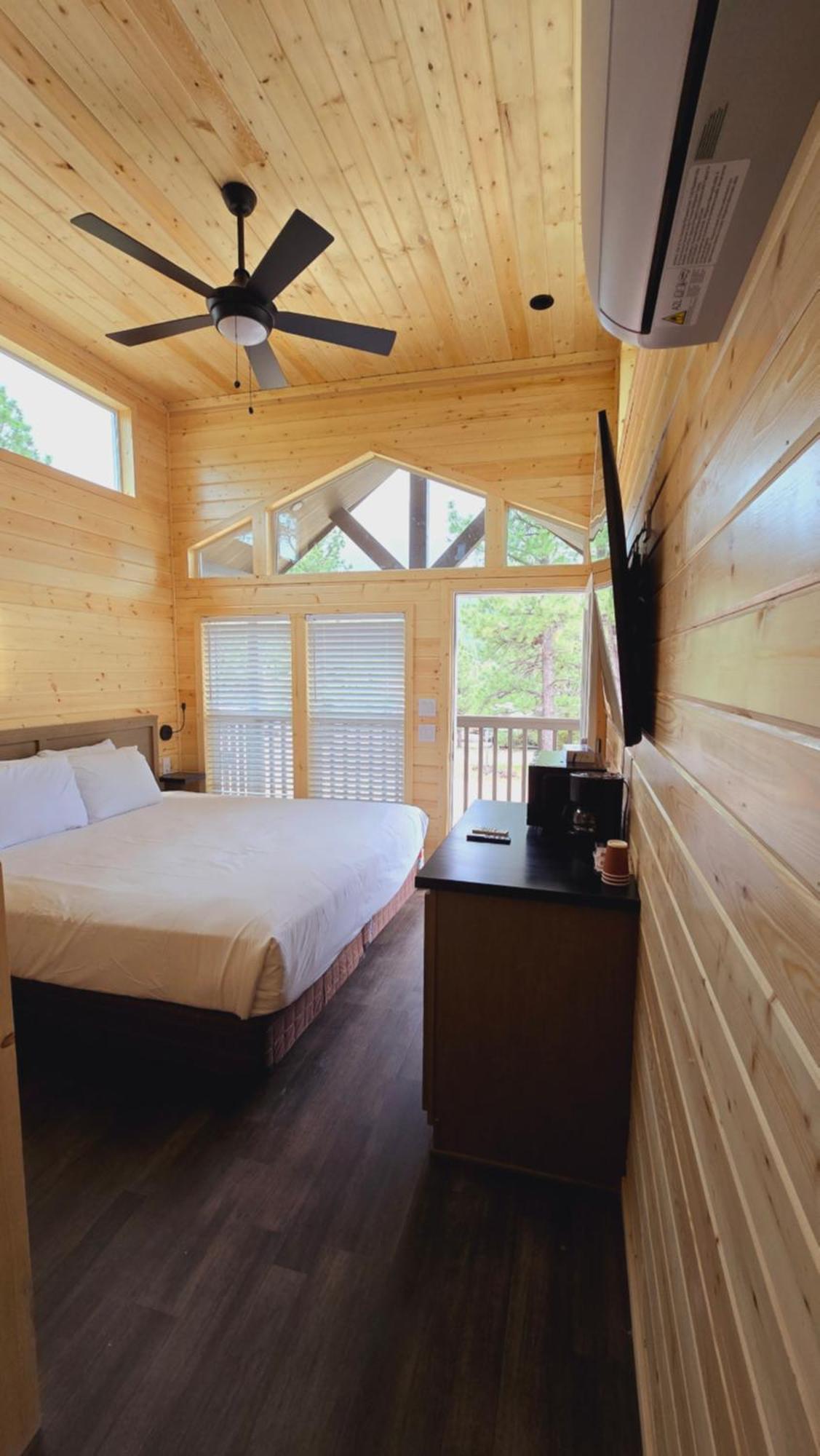 Cabins With A Mountain View 5A 윌리엄스 외부 사진